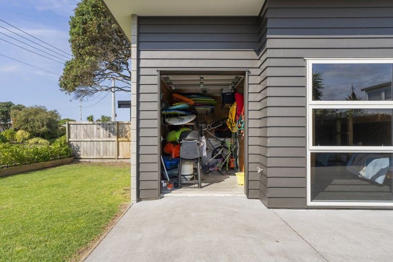Photo of property in 103 Patuwai Drive, Whangamata, 3620