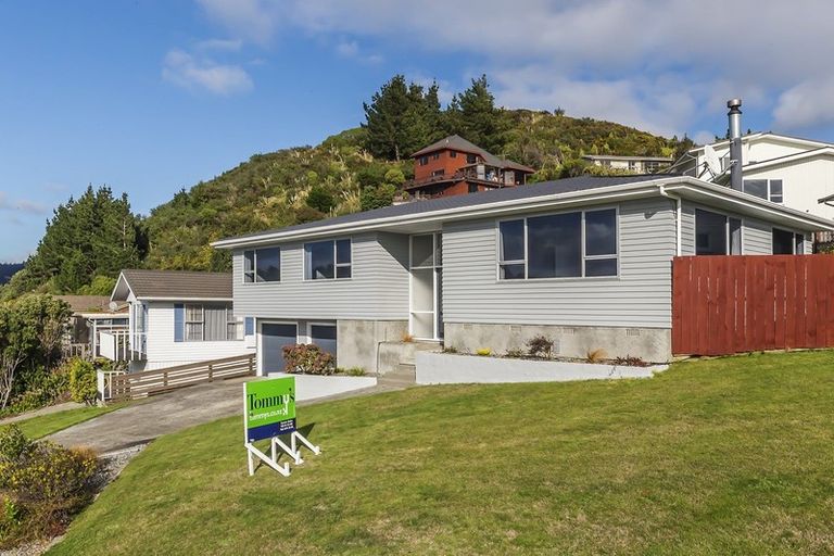 Photo of property in 17 The Anchorage, Whitby, Porirua, 5024
