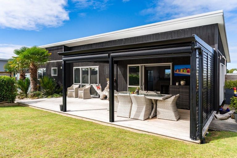 Photo of property in 6a Takahe Place, Mangawhai, 0505