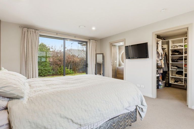 Photo of property in 16 Fenty Place, Mosgiel, 9024