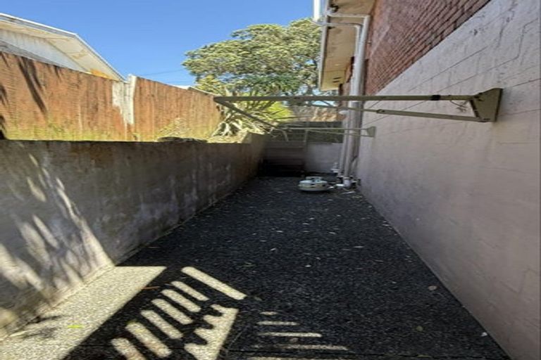 Photo of property in 40 Whangaparaoa Road, Red Beach, 0932