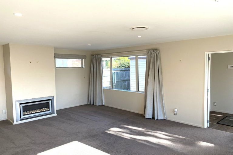 Photo of property in 32 Kenwyn Avenue, St Albans, Christchurch, 8052