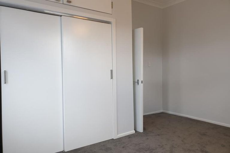 Photo of property in 40 Rua Street, Lyall Bay, Wellington, 6022