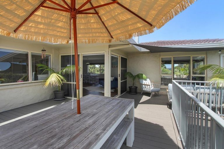 Photo of property in 27 Stella Drive, Clarks Beach, 2122