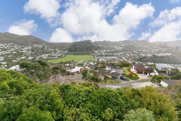 Photo of property in 7b Becker Way, Karori, Wellington, 6012