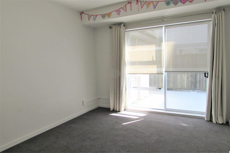 Photo of property in Budget Car Rental, 9/81 Ghuznee Street, Te Aro, Wellington, 6011