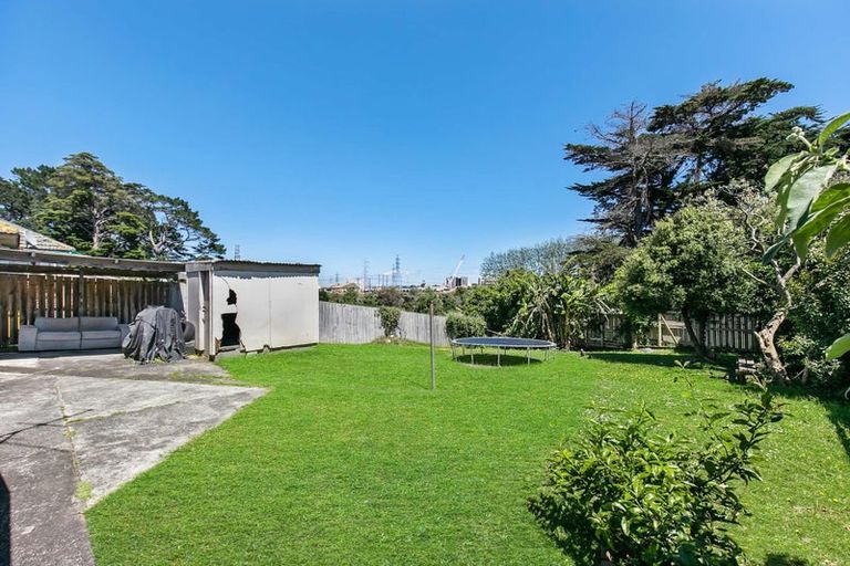 Photo of property in 18 Gaye Crescent, Otara, Auckland, 2023