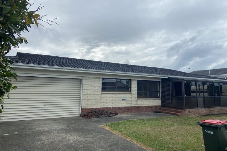 Photo of property in 3 Pedersen Place, Bucklands Beach, Auckland, 2012