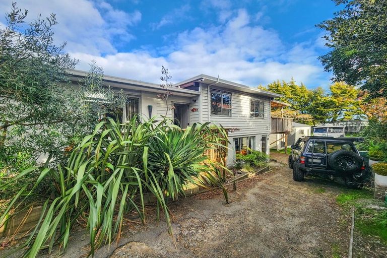 Photo of property in 88 Martin Road, Paraparaumu Beach, Paraparaumu, 5032