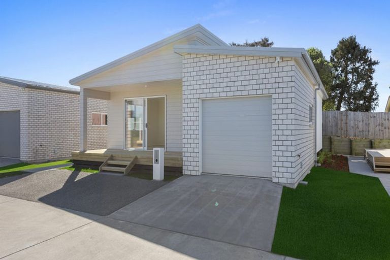 Photo of property in 65 Riley Crescent, Papamoa Beach, 3118