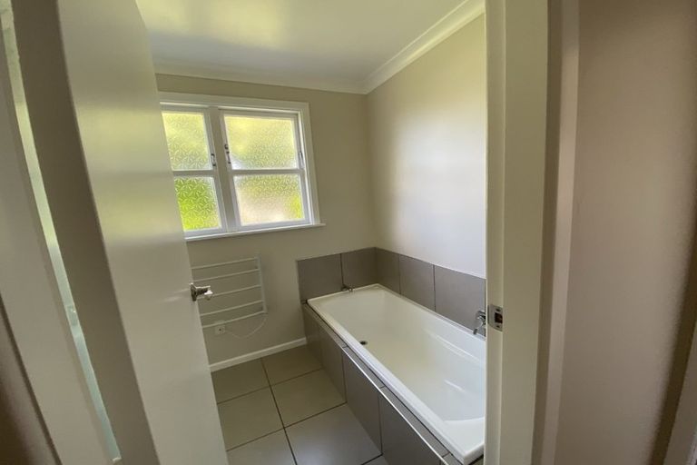 Photo of property in 53 Martin Road, Paraparaumu Beach, Paraparaumu, 5032