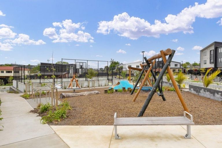 Photo of property in 11 Selo Street, Glen Eden, Auckland, 0602