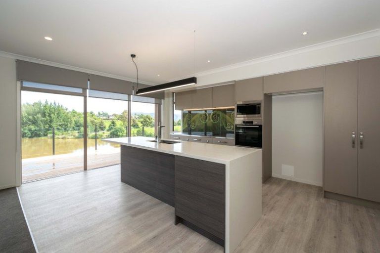 Photo of property in 18 Lake View Place, Fairhall, Blenheim, 7272