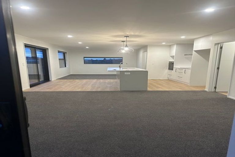 Photo of property in 5 Nirmal Way, Rolleston, 7614