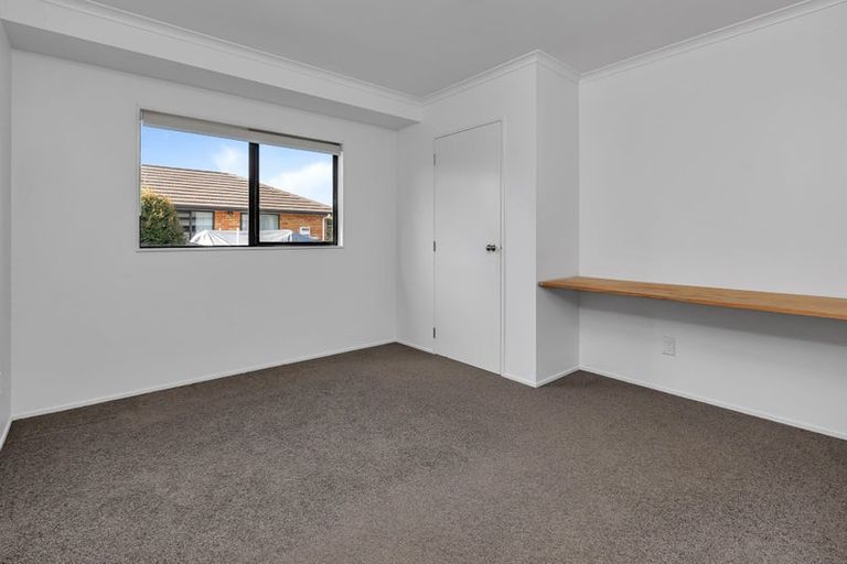 Photo of property in 7 Endeavour Place, One Tree Point, 0118