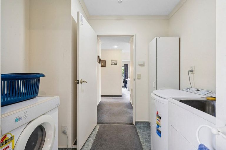 Photo of property in 21 Kotuku Drive, Paraparaumu Beach, Paraparaumu, 5032