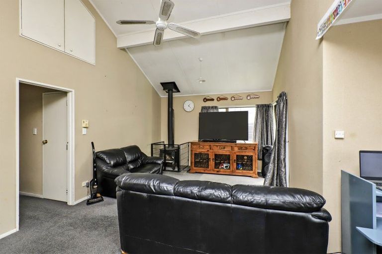Photo of property in 44 Whiting Crescent, Greenmeadows, Napier, 4112