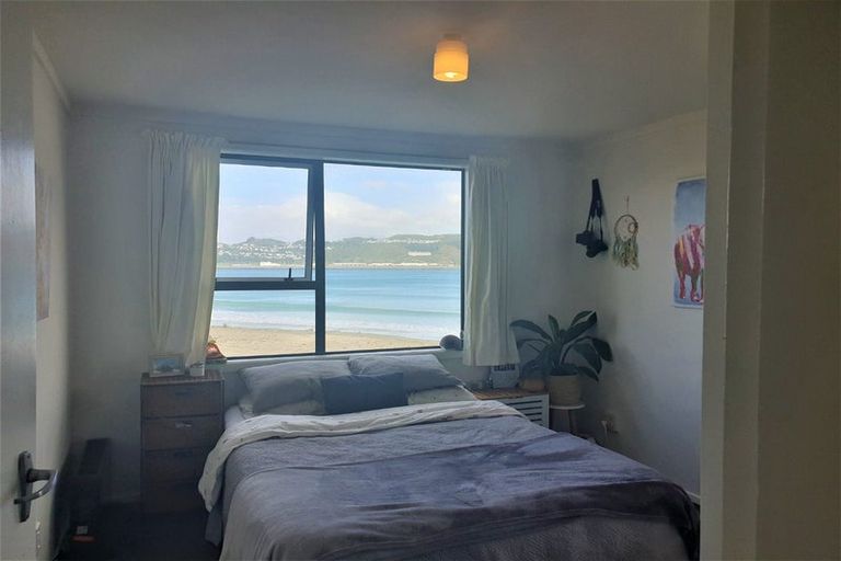 Photo of property in 102u6 Lyall Parade, Lyall Bay, Wellington, 6022