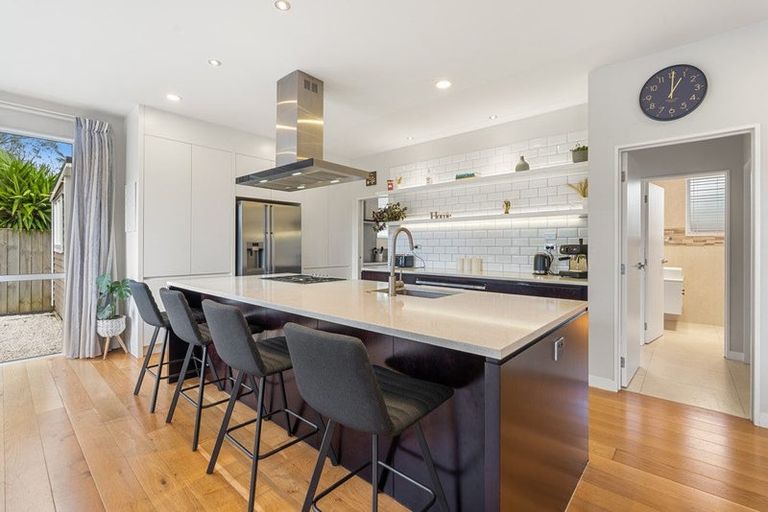 Photo of property in 18 Kahika Grove, Huapai, Kumeu, 0810