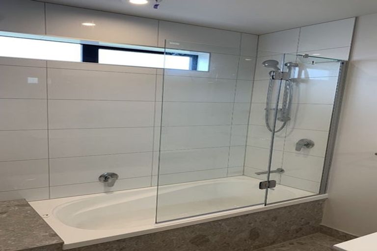 Photo of property in 43 Rorotu Avenue, Karaka, Papakura, 2113