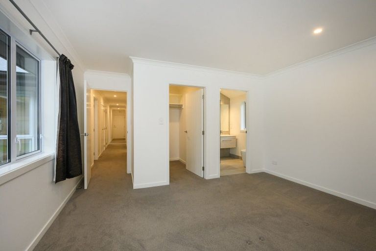 Photo of property in 29 Freedom Drive, Kelvin Grove, Palmerston North, 4414