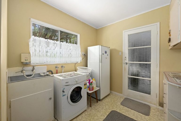 Photo of property in 2/50 Lincoln Avenue, Tawa, Wellington, 5028