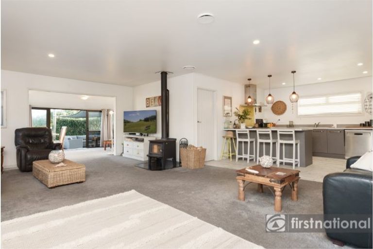 Photo of property in 120 Pukehina Parade, Pukehina, Te Puke, 3189