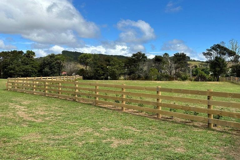 Photo of property in 300 State Highway 25, Kuaotunu, 3592