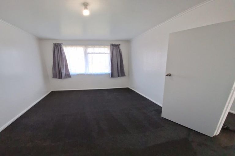 Photo of property in 34-40 Farnham Avenue, Highbury, Palmerston North, 4412