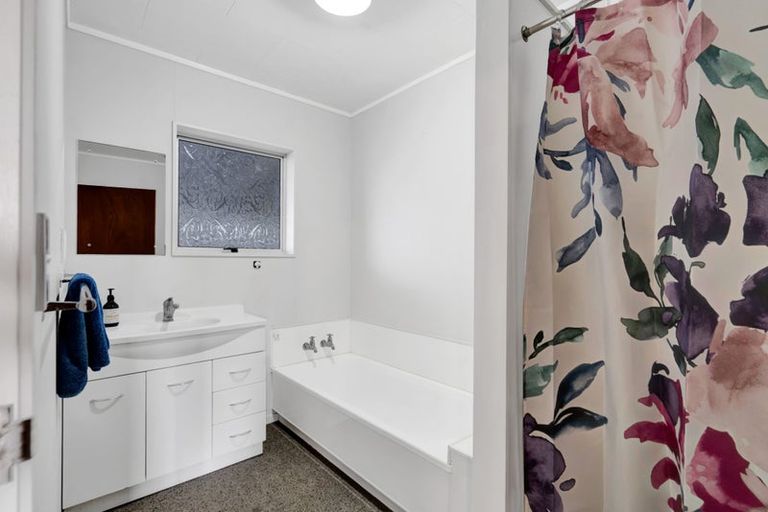 Photo of property in 224 Parklands Avenue, Bell Block, New Plymouth, 4312