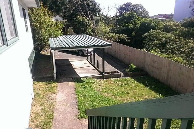 Photo of property in 18a Riserra Drive, Ranui, Auckland, 0612