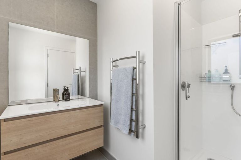 Photo of property in 1/48 Salisbury Road, Birkdale, Auckland, 0626