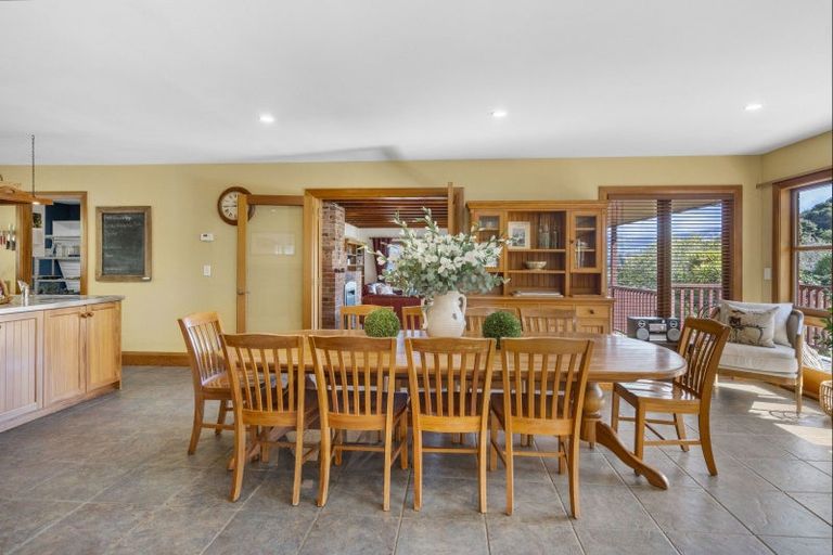 Photo of property in 38 Tizzards Road, Robinsons Bay, Akaroa, 7581