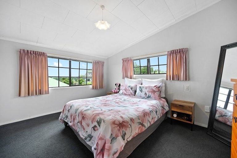 Photo of property in 5 Monique Place, Dinsdale, Hamilton, 3204