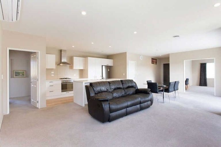 Photo of property in 16 Saint Florian Place, Woolston, Christchurch, 8062