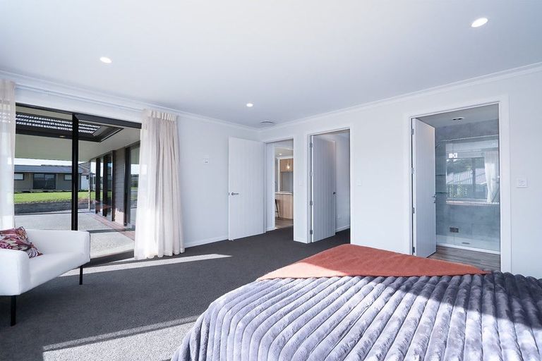 Photo of property in 33 Admiralty Drive, Haruru, 0204