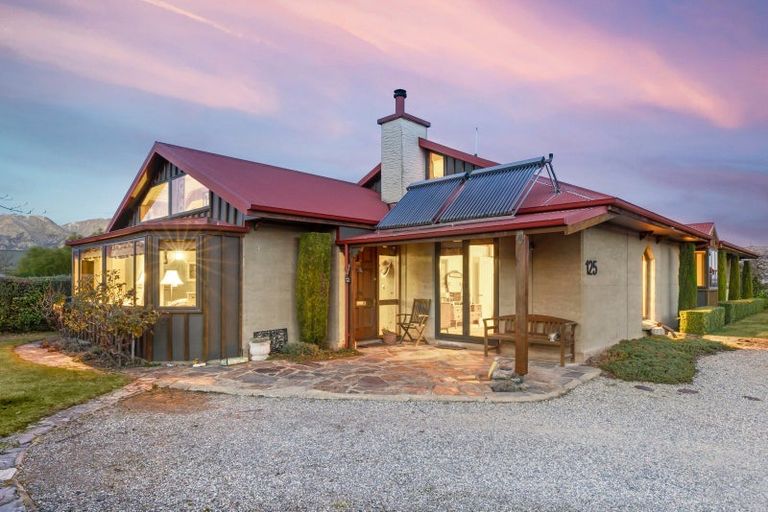 Photo of property in 125 Noema Terrace, Lake Hawea, 9382