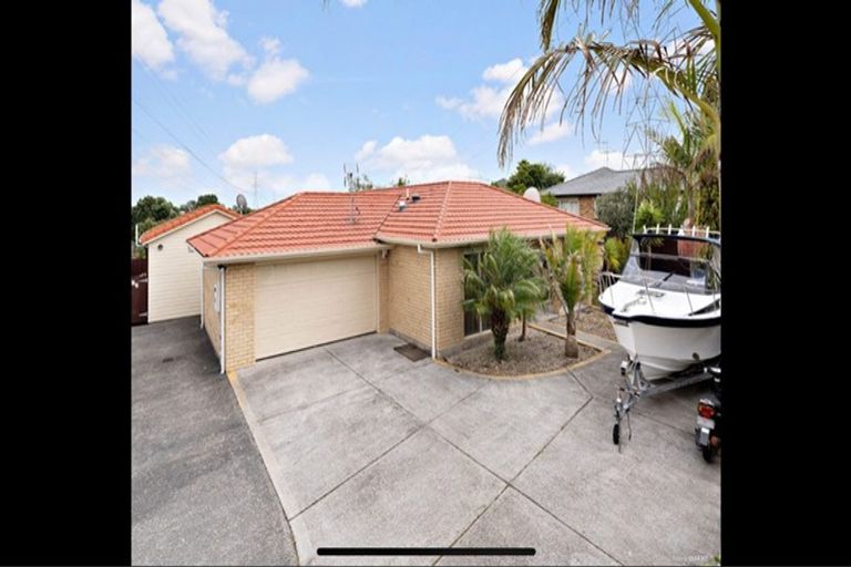 Photo of property in 14 Hawkley Close, Flat Bush, Auckland, 2019