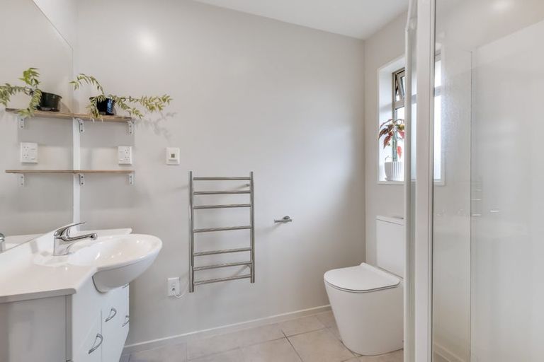 Photo of property in 64 Overbury Crescent, Rolleston, 7614