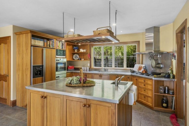 Photo of property in 38 Tizzards Road, Robinsons Bay, Akaroa, 7581