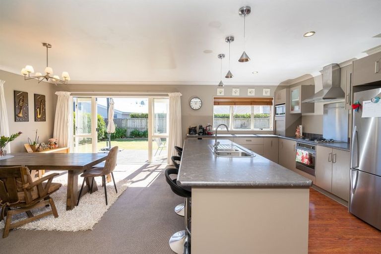 Photo of property in 15 Palliser Drive, Huntington, Hamilton, 3210