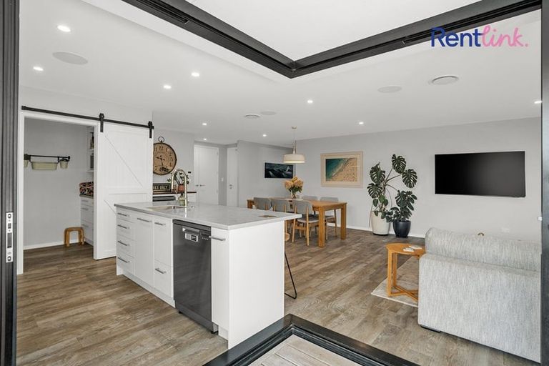 Photo of property in 23 Kahuparere Crescent, Pyes Pa, Tauranga, 3112