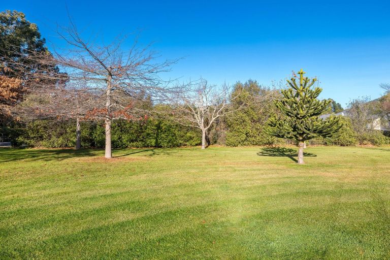 Photo of property in 14 Hillary Street, Waimate, 7924