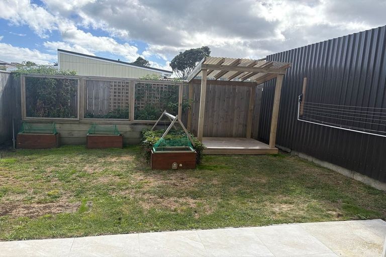 Photo of property in 21 Tireti Road, Titahi Bay, Porirua, 5022