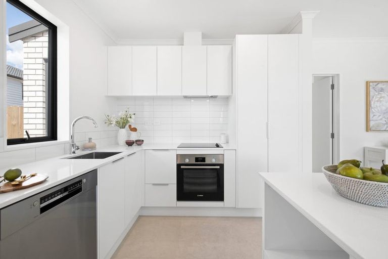 Photo of property in 18 Kilcadden Drive, Flat Bush, Auckland, 2019