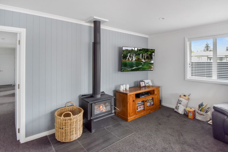 Photo of property in 21 Fraser Crescent, Twizel, 7901