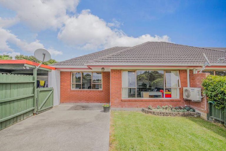 Photo of property in 58 Strid Road, Te Atatu South, Auckland, 0610