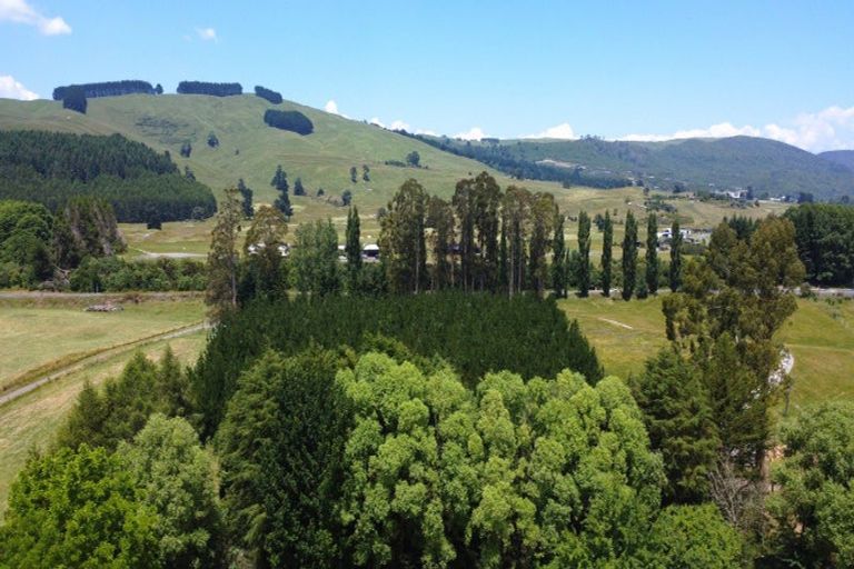 Photo of property in 728 Whangamata Road, Kinloch, Taupo, 3377