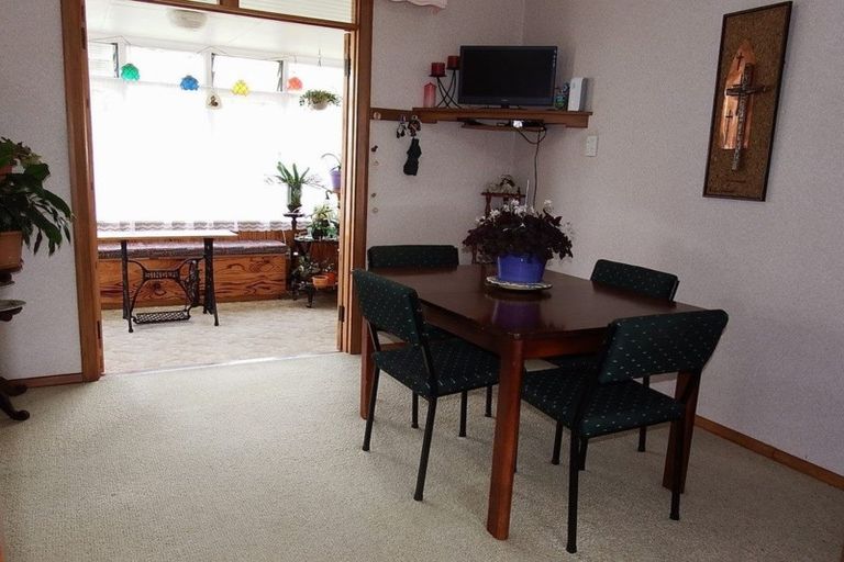 Photo of property in 30 Hamlet Street, Stratford, 4332