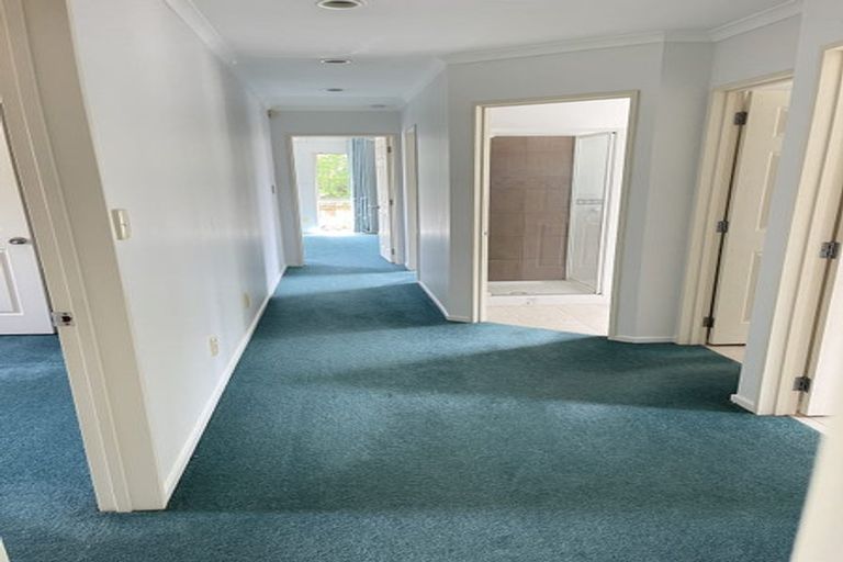 Photo of property in 7 Nier Place, East Tamaki Heights, Auckland, 2016